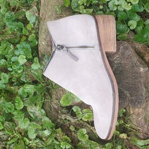 Cole Haan zipper booties size 7B 7